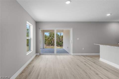 337 Woodburn Dr, Lehigh Acres FL - photo 12 of 26