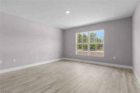 337 Woodburn Dr, Lehigh Acres FL - photo 13 of 26