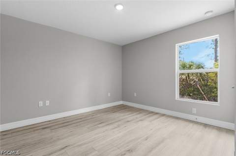 337 Woodburn Dr, Lehigh Acres FL - photo 19 of 26