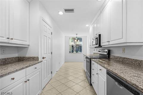 4209 Liron Ave 101, Fort Myers FL - photo 7 of 24