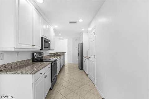 4209 Liron Ave 101, Fort Myers FL - photo 8 of 24
