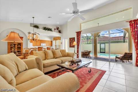 10879 Fieldfair Dr, Naples FL - photo 6 of 39