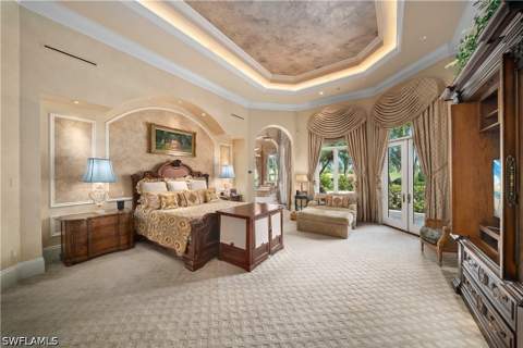 9663 Mashie Ct, Naples FL - photo 14 of 50