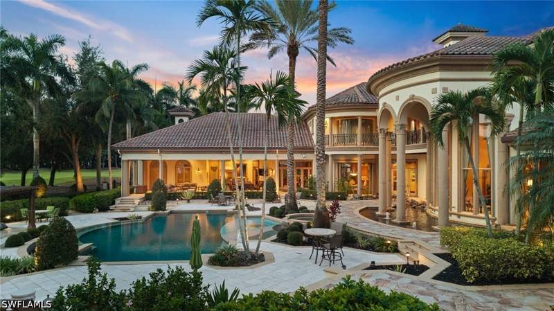 6 bedroom SingleFamilyResidence at 9663 Mashie Ct, Estates At Bay Colony Golf Club, Naples — photo 4