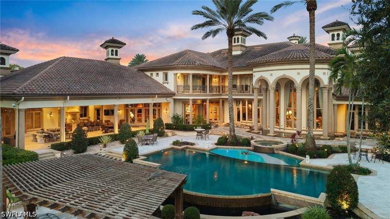 6 bedroom SingleFamilyResidence at 9663 Mashie Ct, Estates At Bay Colony Golf Club, Naples — photo 5
