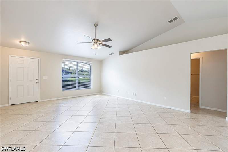 3 bedroom SingleFamilyResidence at 725 Kari Cir, Lehigh Acres, Lehigh Acres — photo 4