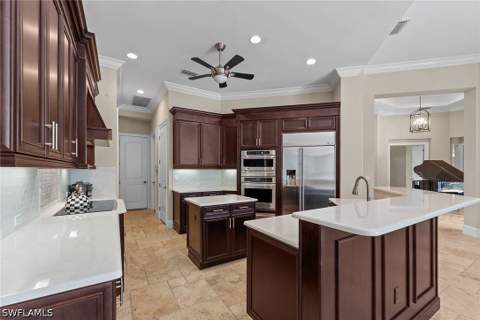 6081 Tamworth Ct, Naples FL - photo 13 of 48