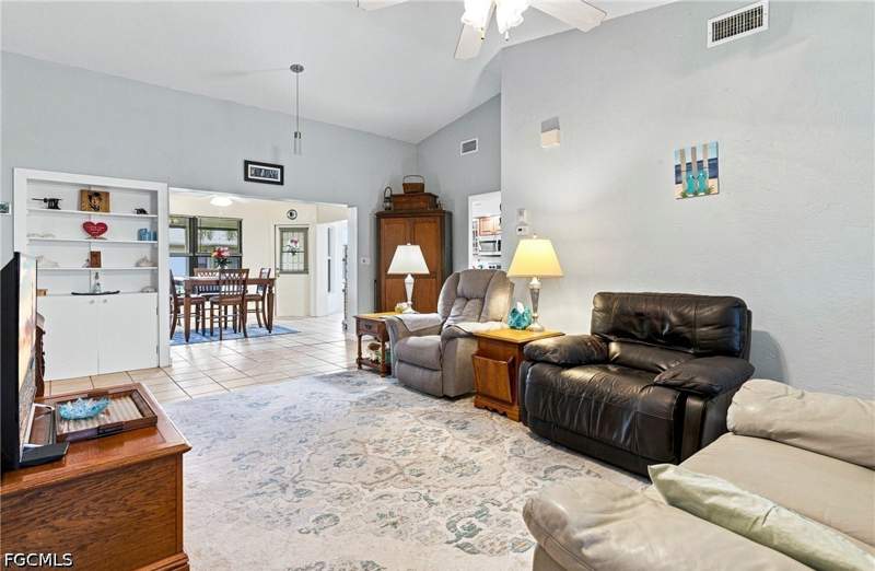 2 bedroom SingleFamilyResidence at 17880 Dracena Cir, Sabal Springs Golf And Racquet Club, North Fort Myers — photo 4