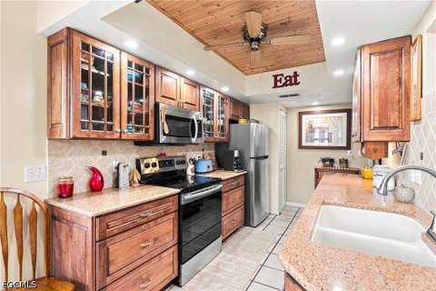 17880 Dracena Cir, North Fort Myers FL - photo 7 of 28