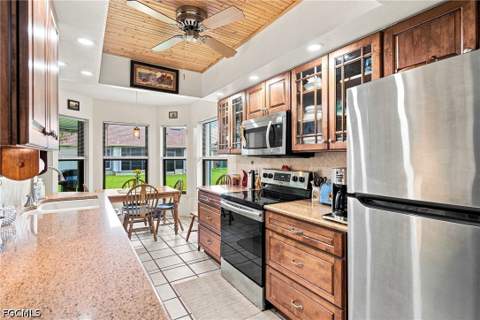17880 Dracena Cir, North Fort Myers FL - photo 9 of 28