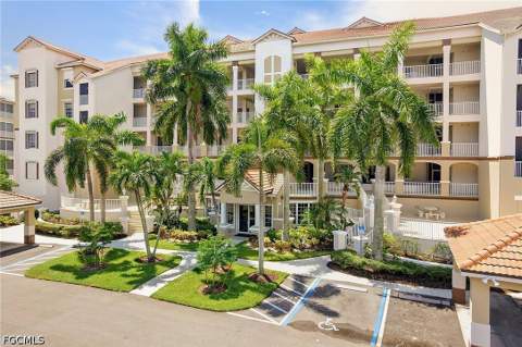 9121 Southmont Cv 302, Fort Myers FL - photo 22 of 40
