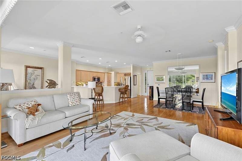 2 bedroom Condominium at 9121 Southmont Cv 302, Sutton Walk, Fort Myers — photo 5
