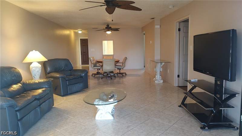 2 bedroom Condominium at 4713 Santa Barbara Blvd E-3, Santa Barbara Condo, Cape Coral — photo 2