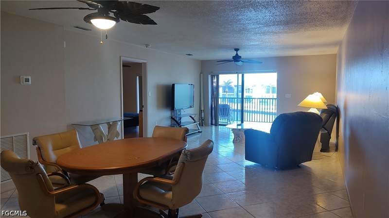 2 bedroom Condominium at 4713 Santa Barbara Blvd E-3, Santa Barbara Condo, Cape Coral — photo 3