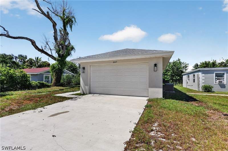 3 bedroom SingleFamilyResidence at 3027 2nd St, Barden Subdivision, Fort Myers — photo 3