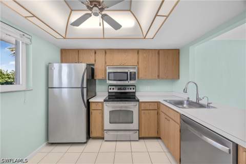 1004 Manatee Rd H206, Naples FL - photo 7 of 26