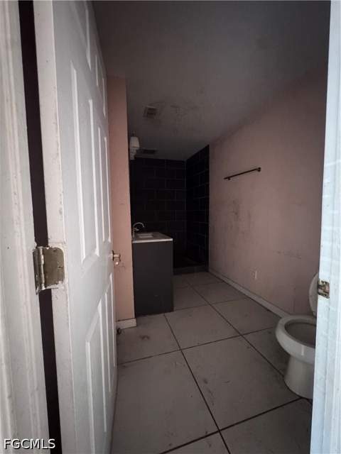2935 Winona Dr, North Fort Myers FL - photo 13 of 16