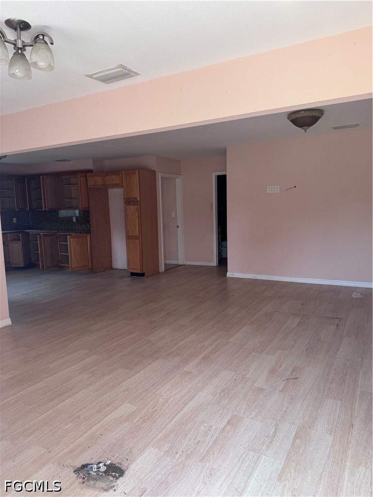 2 bedroom SingleFamilyResidence at 2935 Winona Dr, North Fort Myers, North Fort Myers — photo 5