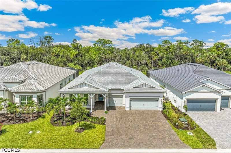 3 bedroom SingleFamilyResidence at 6956 Chapel Creek Ln, Del Webb Oak Creek, North Fort Myers — photo 2