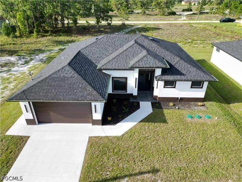 4 bedroom SingleFamilyResidence at 1214 Delores St E, Lehigh Acres, Lehigh Acres — photo 2