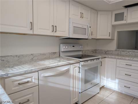 7050 Nantucket Cir 4, North Fort Myers FL - photo 7 of 35