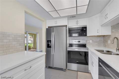 1155 Sandpiper St D1, Naples FL - photo 12 of 31