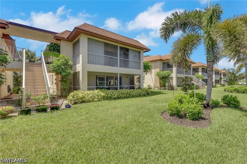 2 bedroom Condominium at 1155 Sandpiper St D1, Harbor Lakes Of Naples, Naples — photo 3