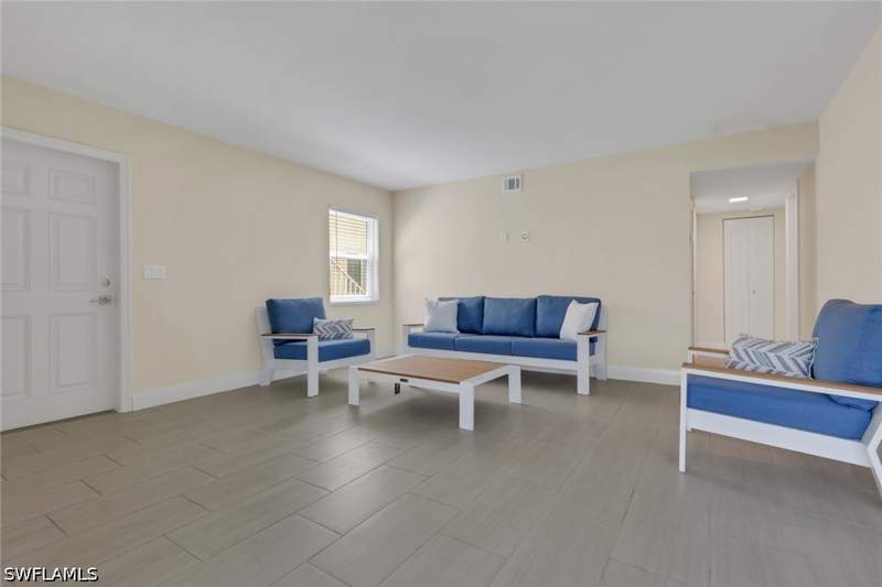 2 bedroom Condominium at 1155 Sandpiper St D1, Harbor Lakes Of Naples, Naples — photo 5