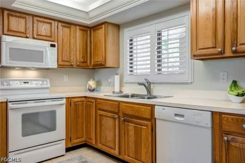 4200 Steamboat Bend 404, Fort Myers FL - photo 9 of 43