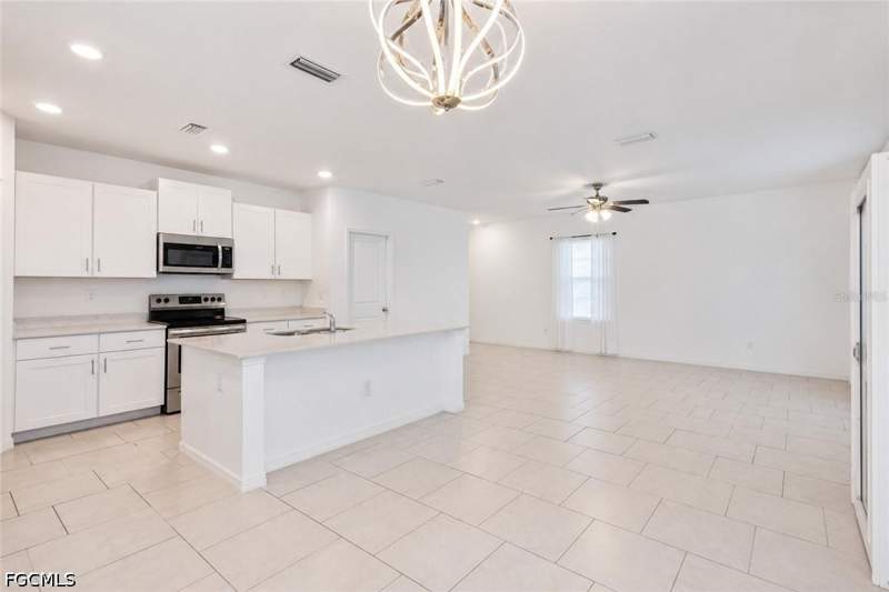 3 bedroom SingleFamilyResidence at 17809 Belforte Ct, Crane Landing, North Fort Myers — photo 4