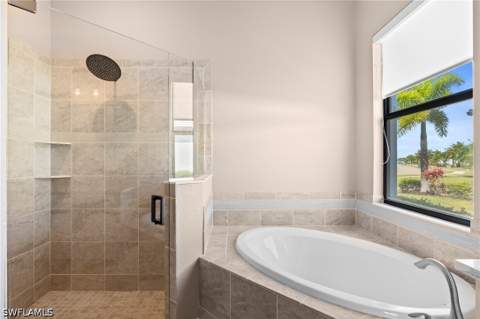 2067 Antigua Ln, Naples FL - photo 16 of 46