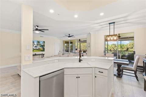 201 Vintage Bay Dr 2, Marco Island FL - photo 13 of 37
