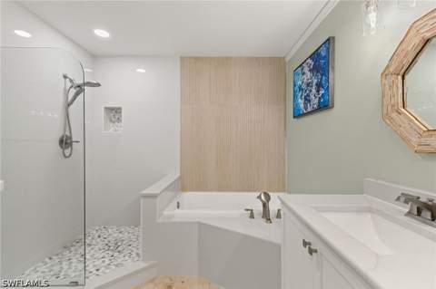 201 Vintage Bay Dr 2, Marco Island FL - photo 18 of 37