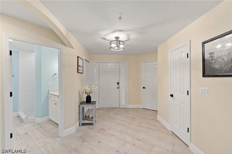 2 bedroom Condominium at 201 Vintage Bay Dr 2, Vintage Bay, Marco Island — photo 2