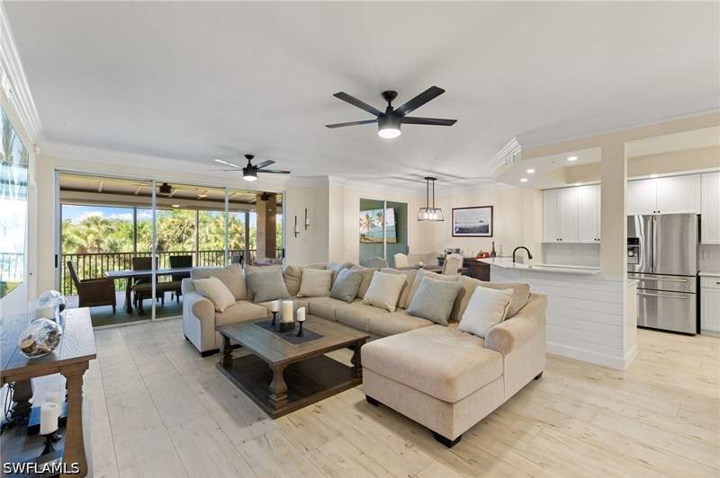 2 bedroom Condominium at 201 Vintage Bay Dr 2, Vintage Bay, Marco Island — photo 3
