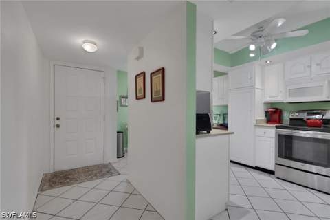 420 Fox Haven Dr 3110, Naples FL - photo 8 of 49
