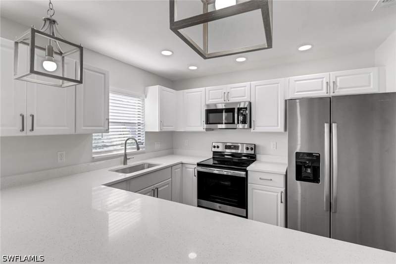 4 bedroom SingleFamilyResidence at 779 108th Ave N, Naples Park, Naples — photo 3