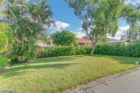 779 108th Ave N, Naples FL - photo 9 of 11