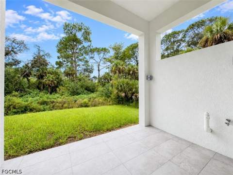 621 Greenbriar Blvd, Lehigh Acres FL - photo 23 of 28