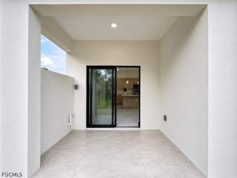 621 Greenbriar Blvd, Lehigh Acres FL - photo 24 of 28