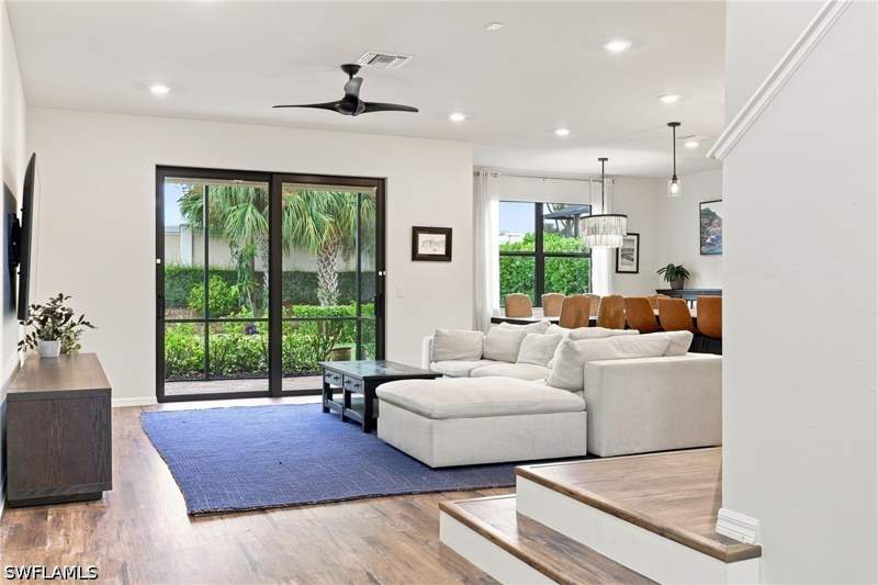 3 bedroom SingleFamilyResidence at 7186 Wilton Dr, Avery Square, Naples — photo 4