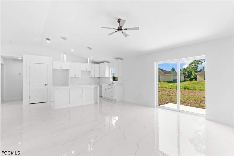 4 bedroom SingleFamilyResidence at 519 Hawthorne Ave S, Lehigh Acres, Lehigh Acres — photo 4