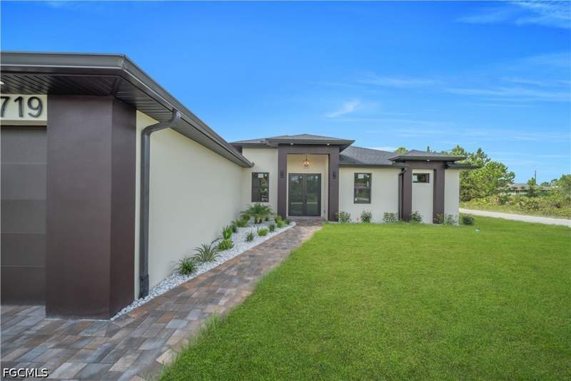 4 bedroom SingleFamilyResidence at 2719 33rd St W, Lehigh Acres, Lehigh Acres — photo 3