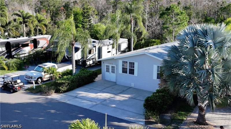 2 bedroom SingleFamilyResidence at 5935 Brightwood Dr A070, Cypress Woods Rv Resort, Fort Myers — photo 3