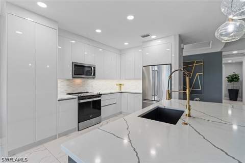 9270 Triana Ter 222, Fort Myers FL - photo 9 of 40