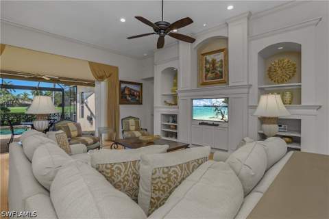 10019 Ginger Pointe Ct, Estero FL - photo 7 of 37