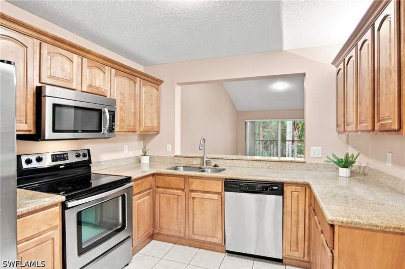 3 bedroom Condominium at 749 Landover Cir 203, Newcastle, Naples — photo 5