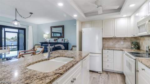 543 Seaview Ct J1, Marco Island FL - photo 13 of 33