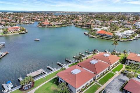 543 Seaview Ct J1, Marco Island FL - photo 6 of 33