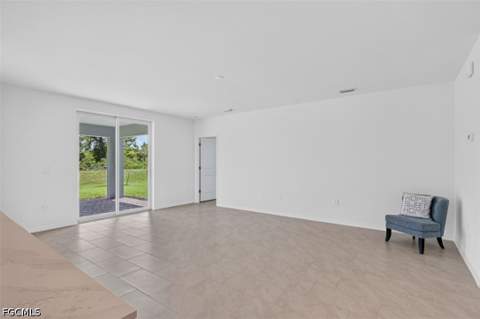 243 Lakeside Breeze Way, Lehigh Acres FL - photo 13 of 32